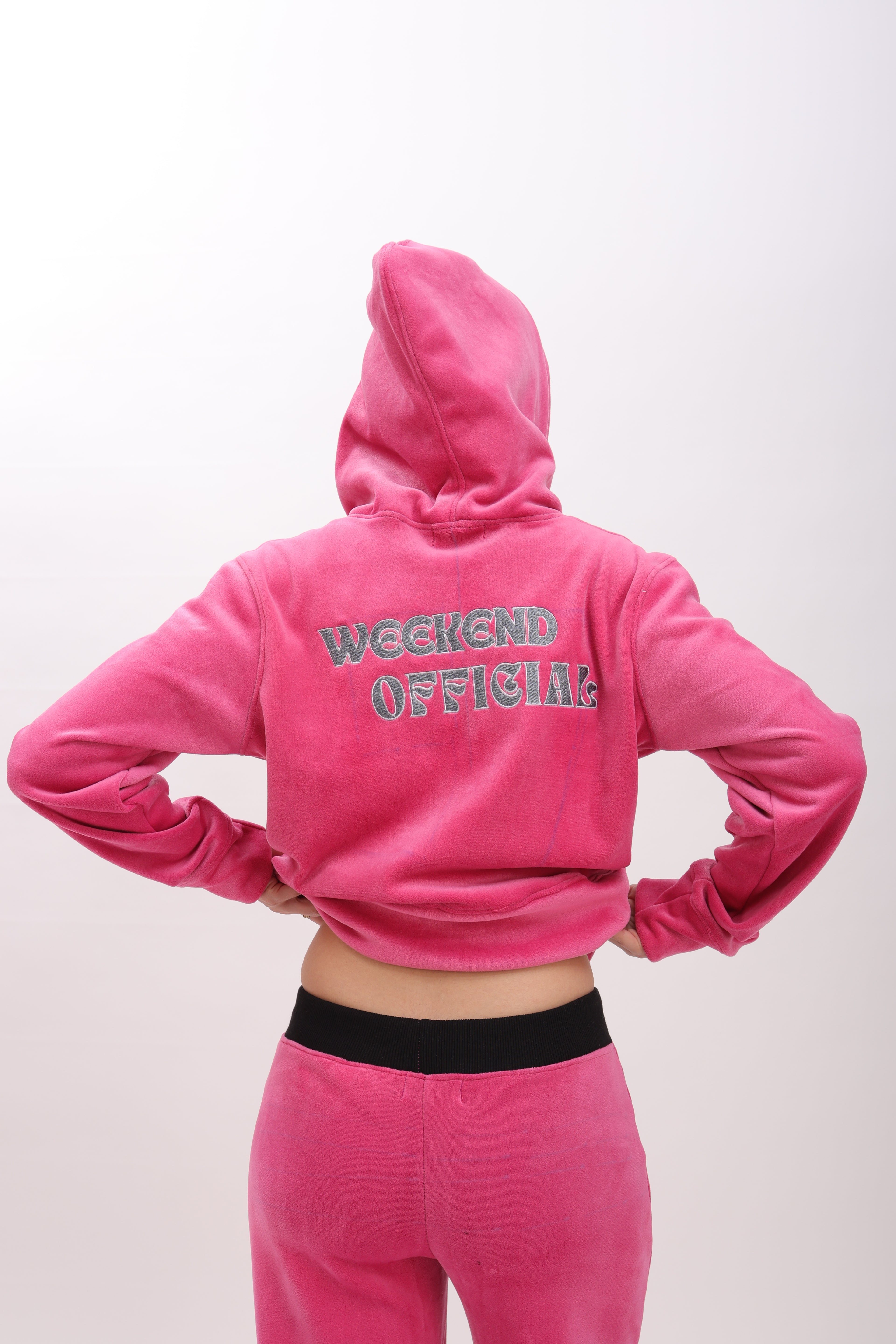 Weekend official velour set