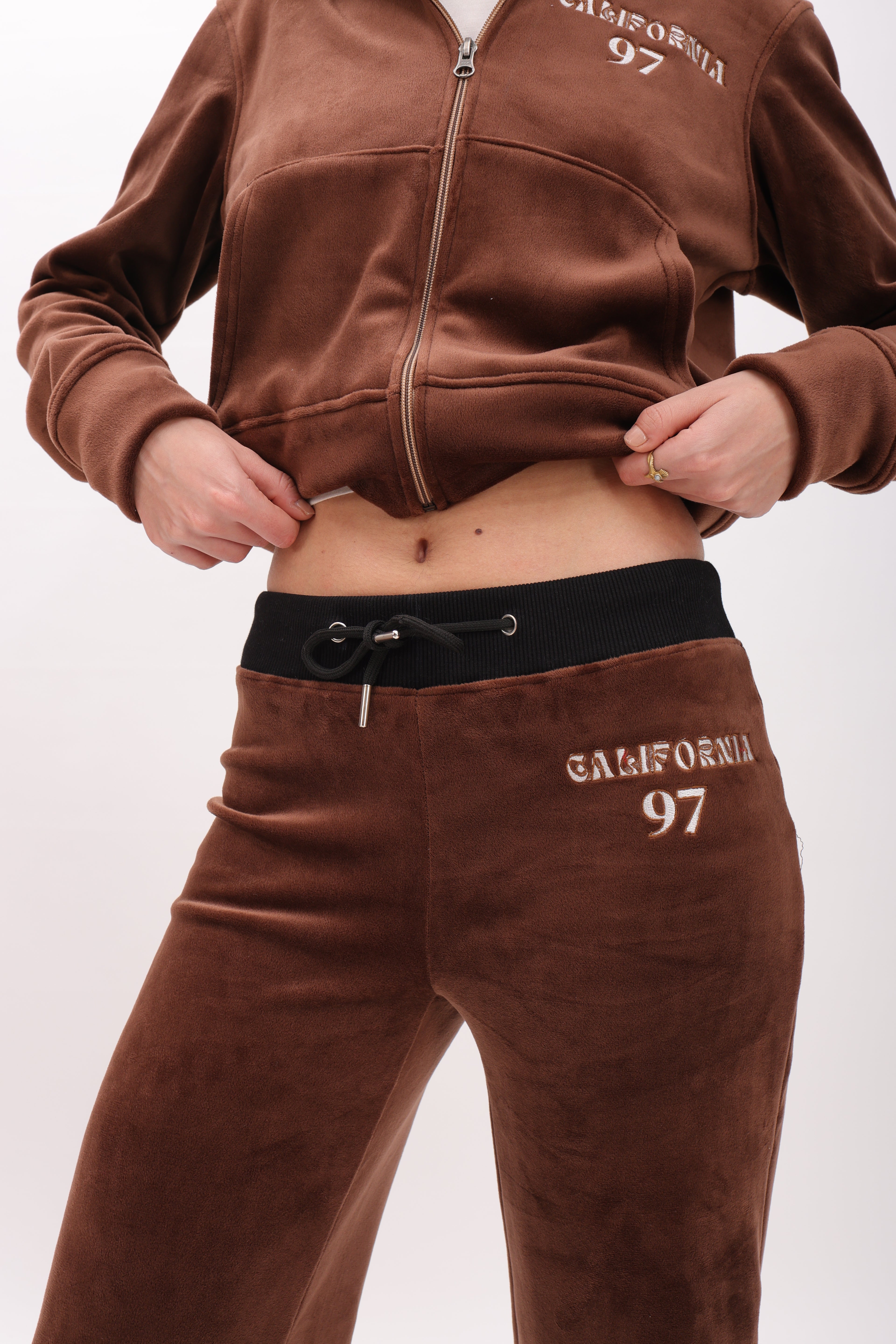 california zip up set