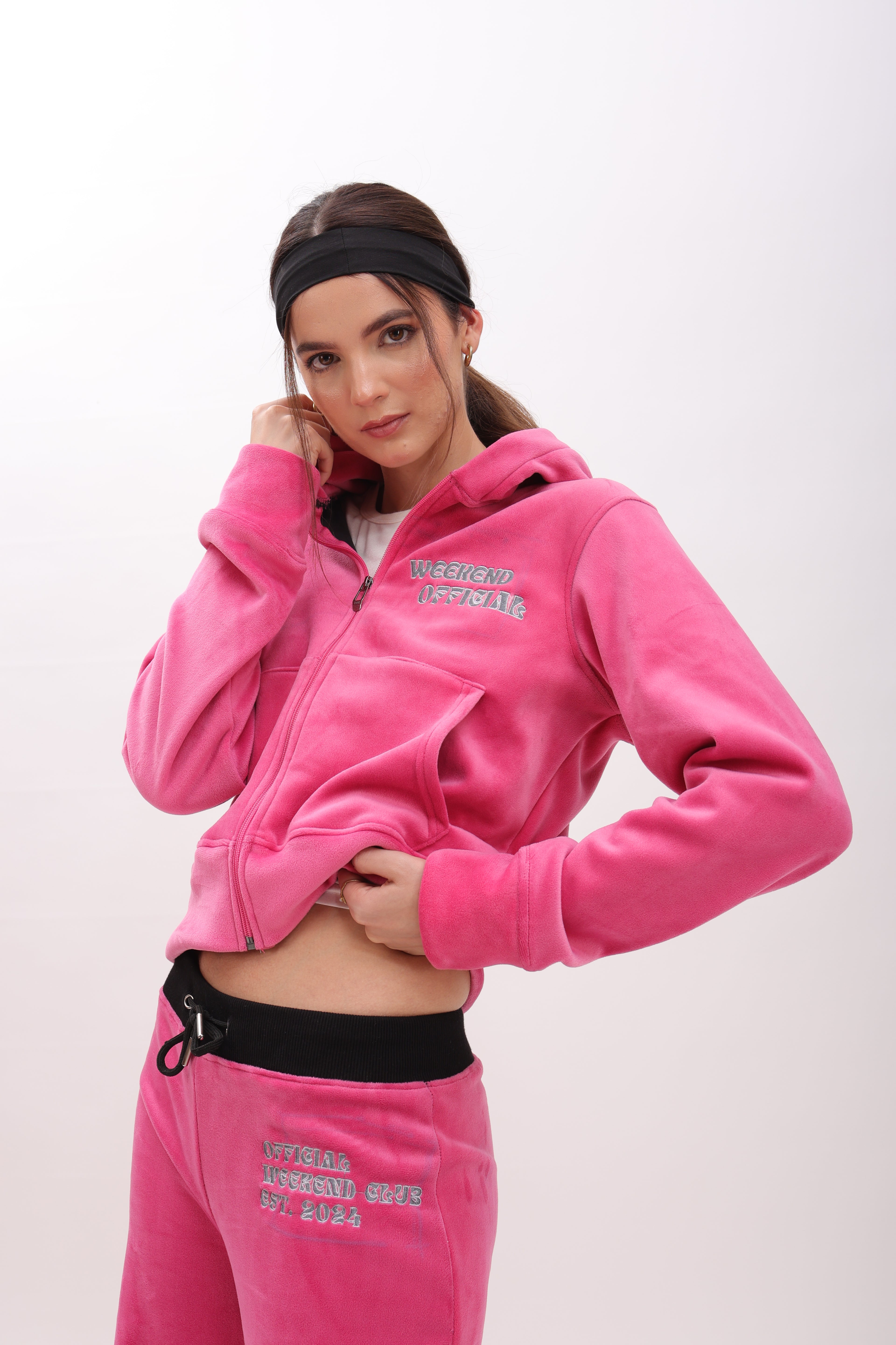 Weekend official velour set